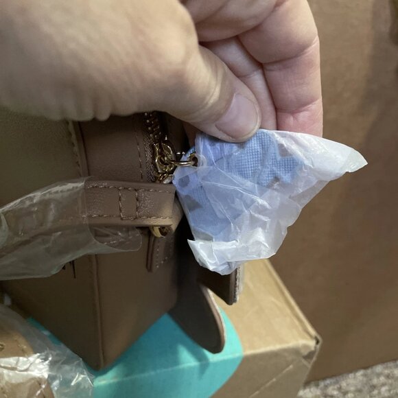 Danielle Nicole Star Wars The Child Species Unknown Crossbody - NWT - Picture 9 of 10